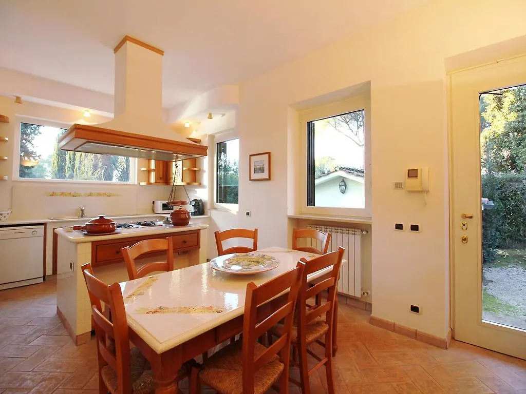 Fratelli Maristi Villa Italy