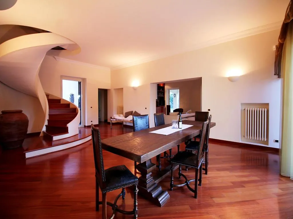Fratelli Maristi Villa