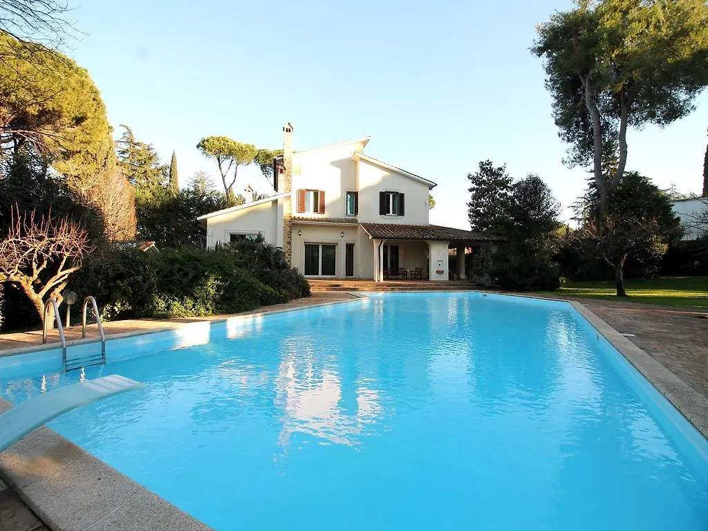 Fratelli Maristi Villa Rome